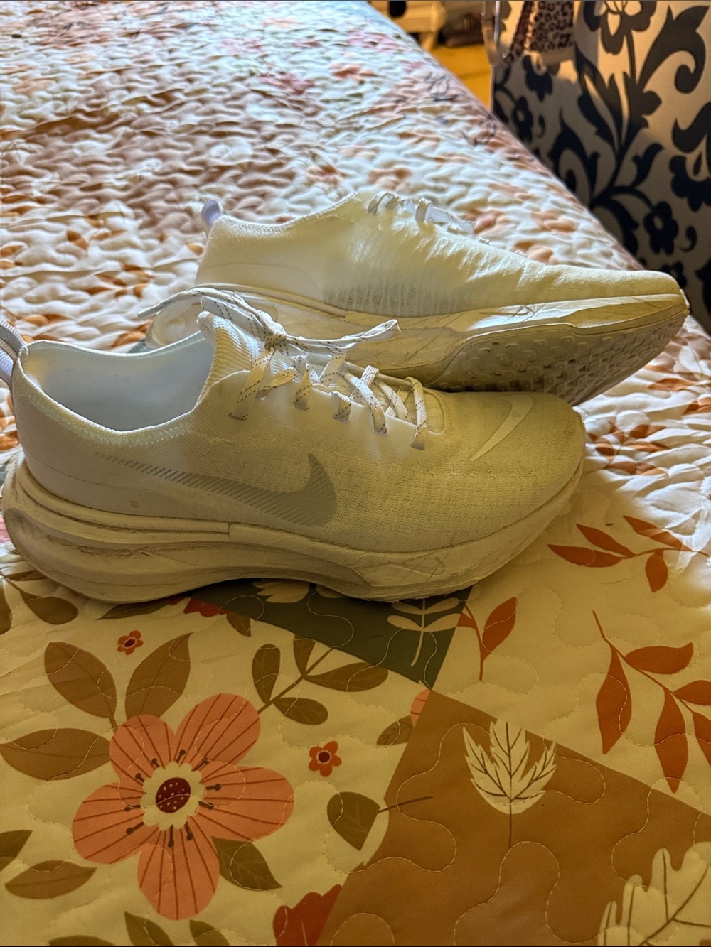 Nike White Men’s Athletic Running Shoes